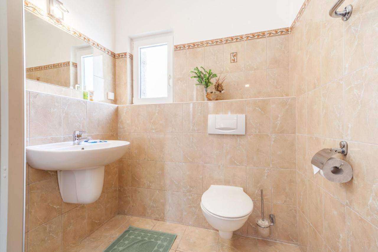 Kustići Ferienhaus Rajka מראה חיצוני תמונה
